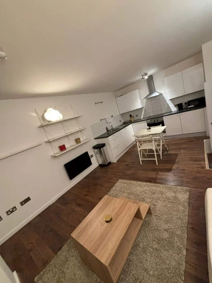 Flat Calderwood Street in Greater London