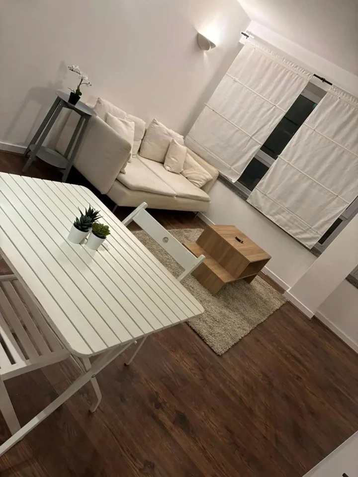 Flat Calderwood Street in Greater London