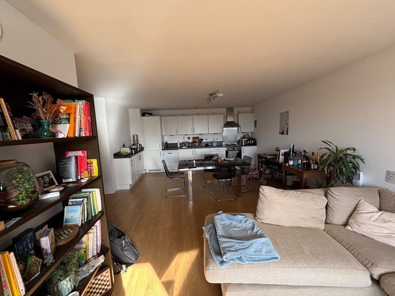 Room Mile End Road in Greater London