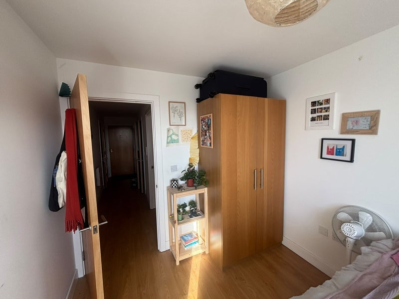 Room Mile End Road in Greater London
