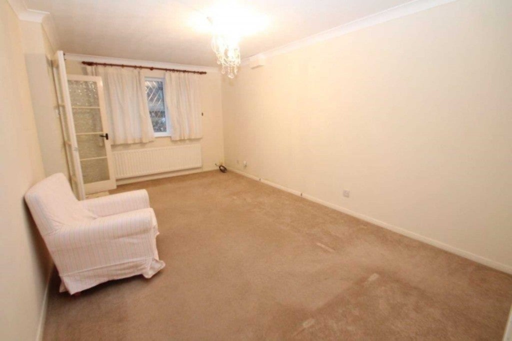 House Hunters Oak in Dacorum