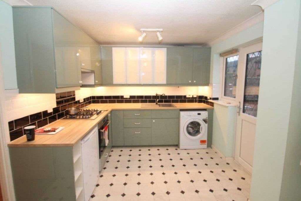 House Hunters Oak in Dacorum