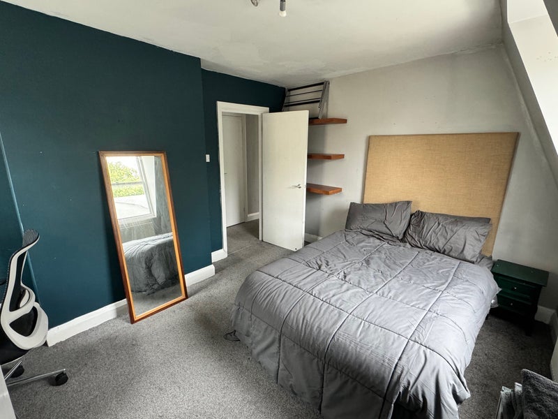 Room Haverstock Hill in Greater London