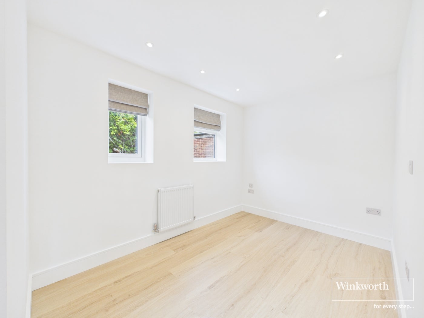 House Windermere Avenue in Greater London