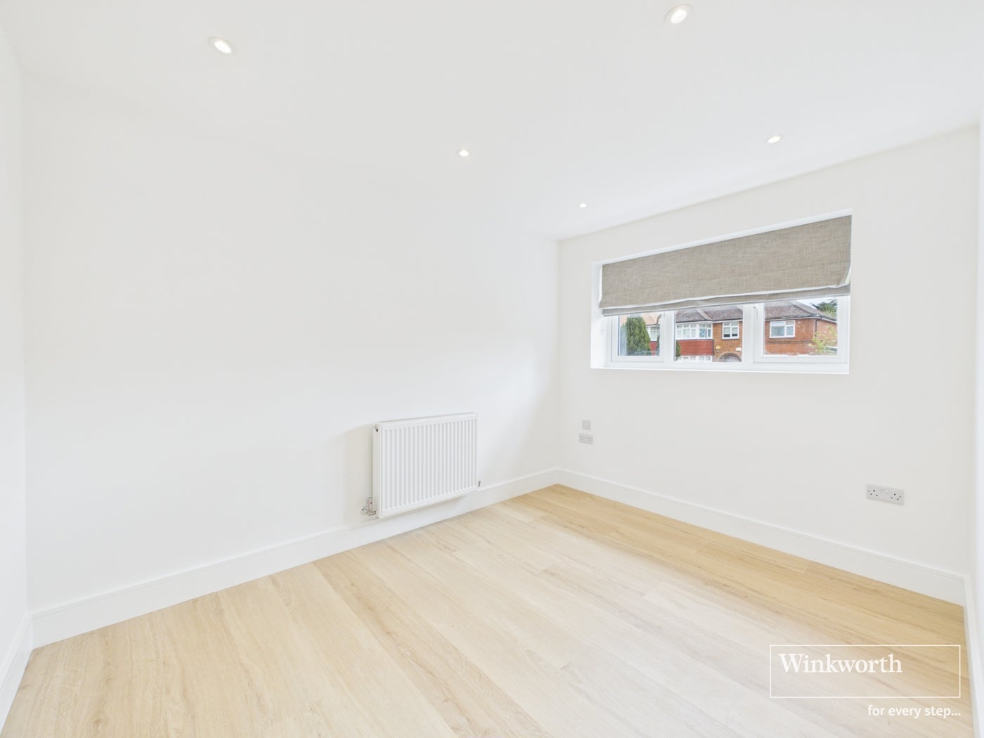 House Windermere Avenue in Greater London