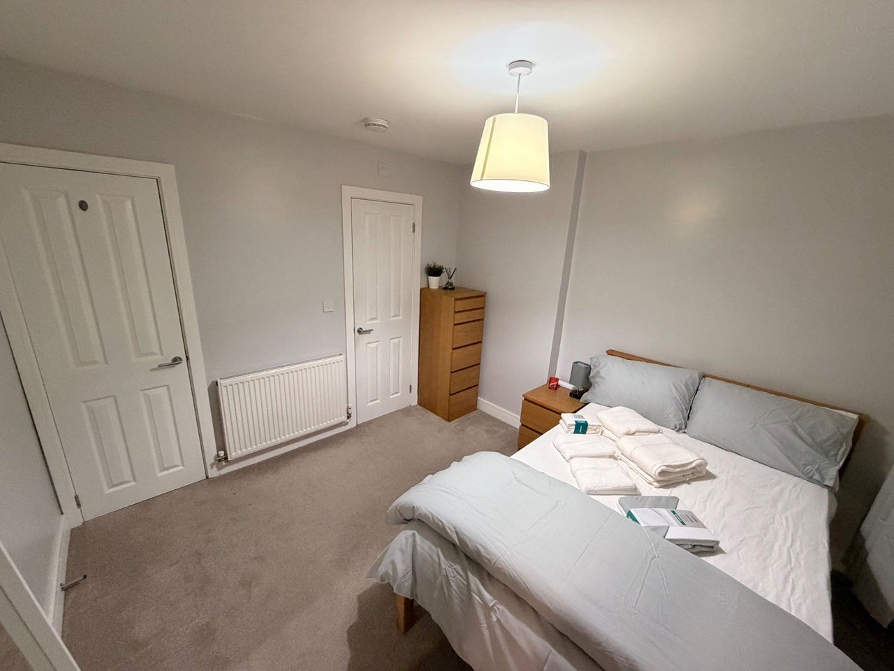 Room Barrow Close in Coventry