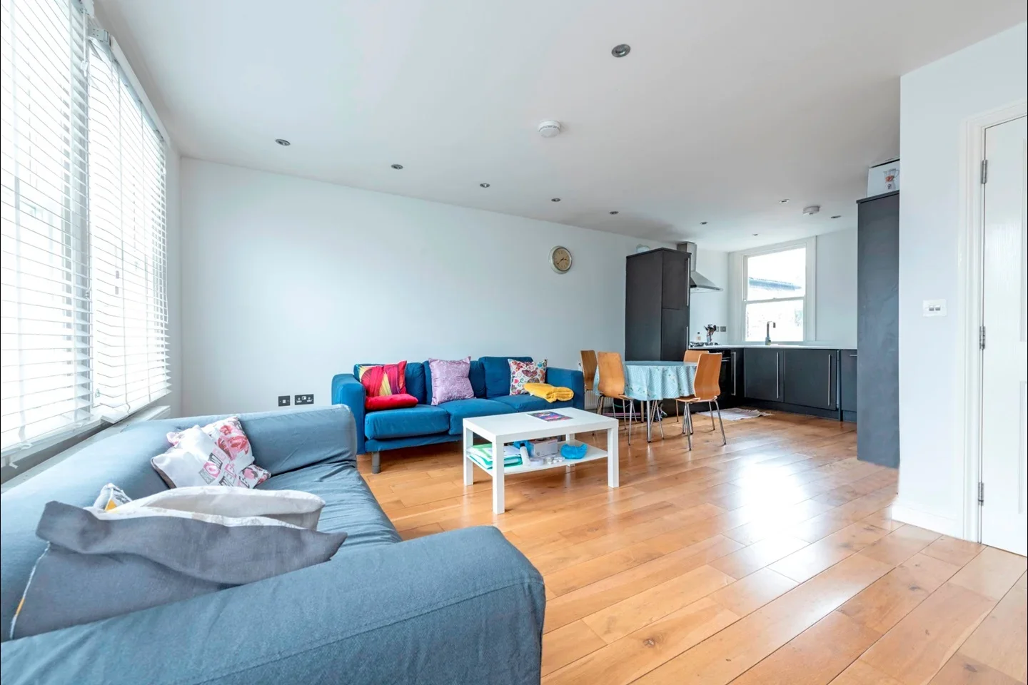 Flat Longley Road in Greater London