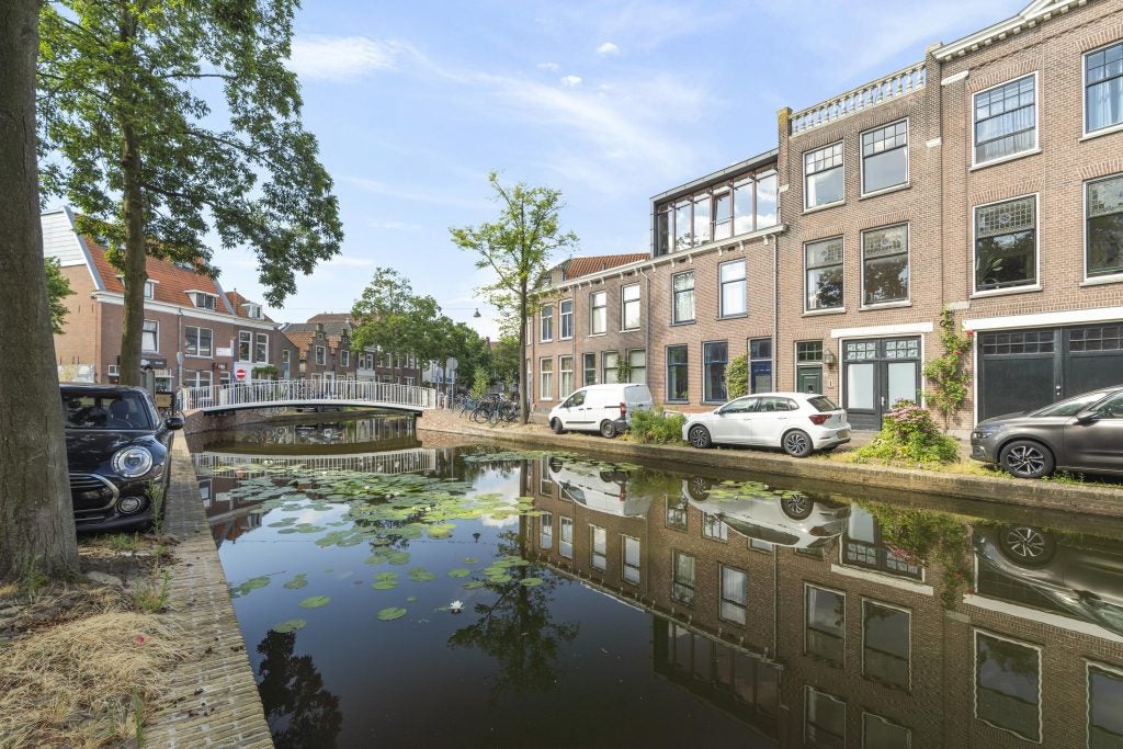 Tussenwoning te koop: Achterom 36, Delft