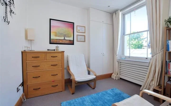 Flat Gayton Road in Greater London