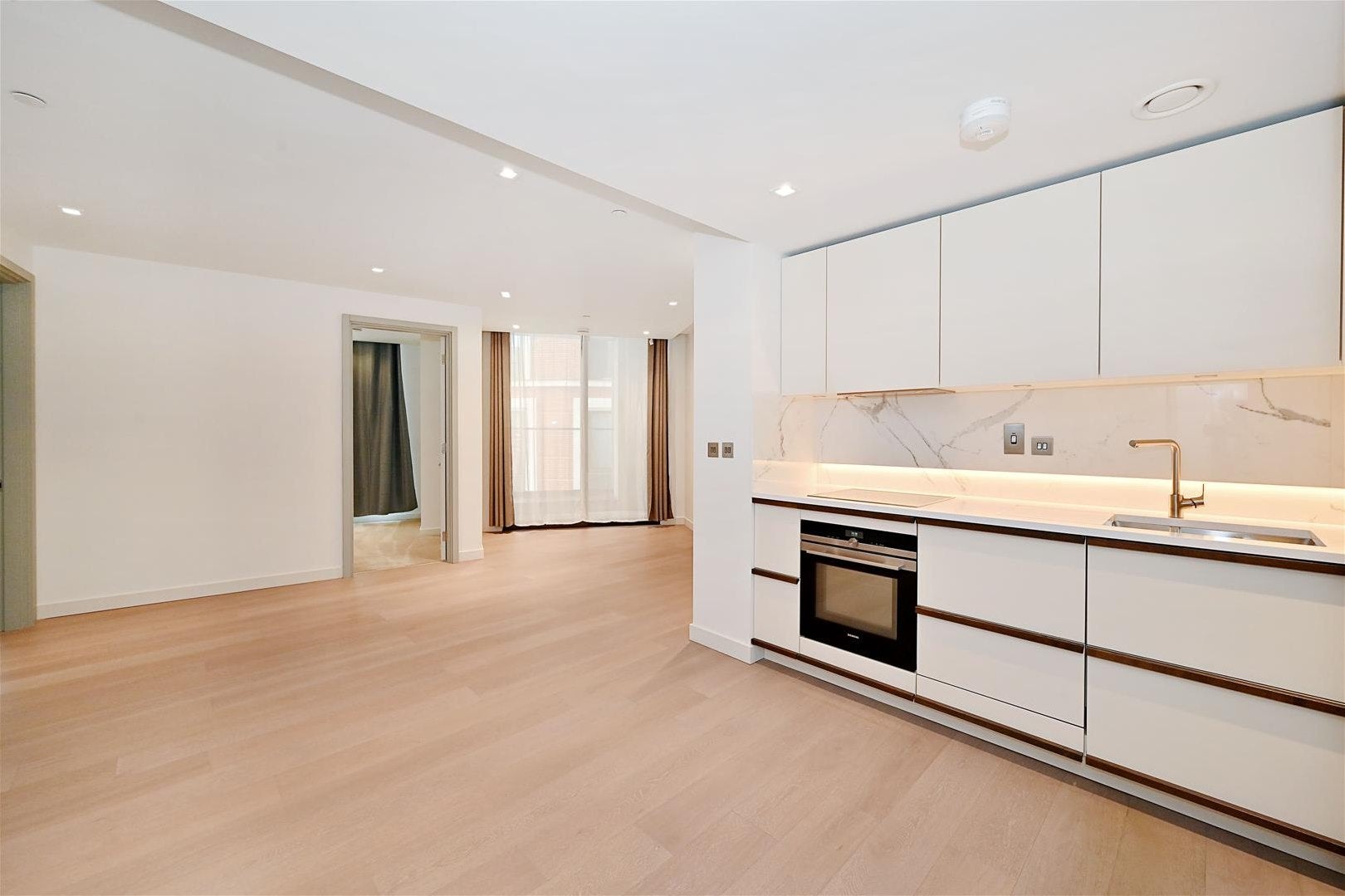 Flat Newcastle Place in City of Westminster