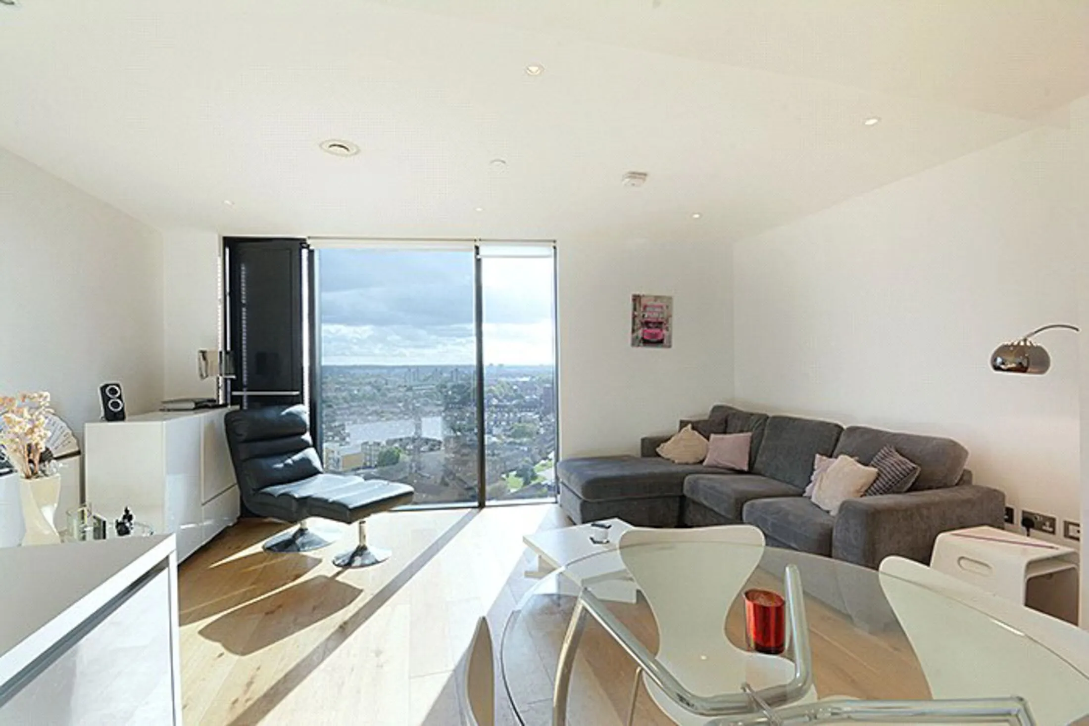 Flat Walworth Road in Greater London