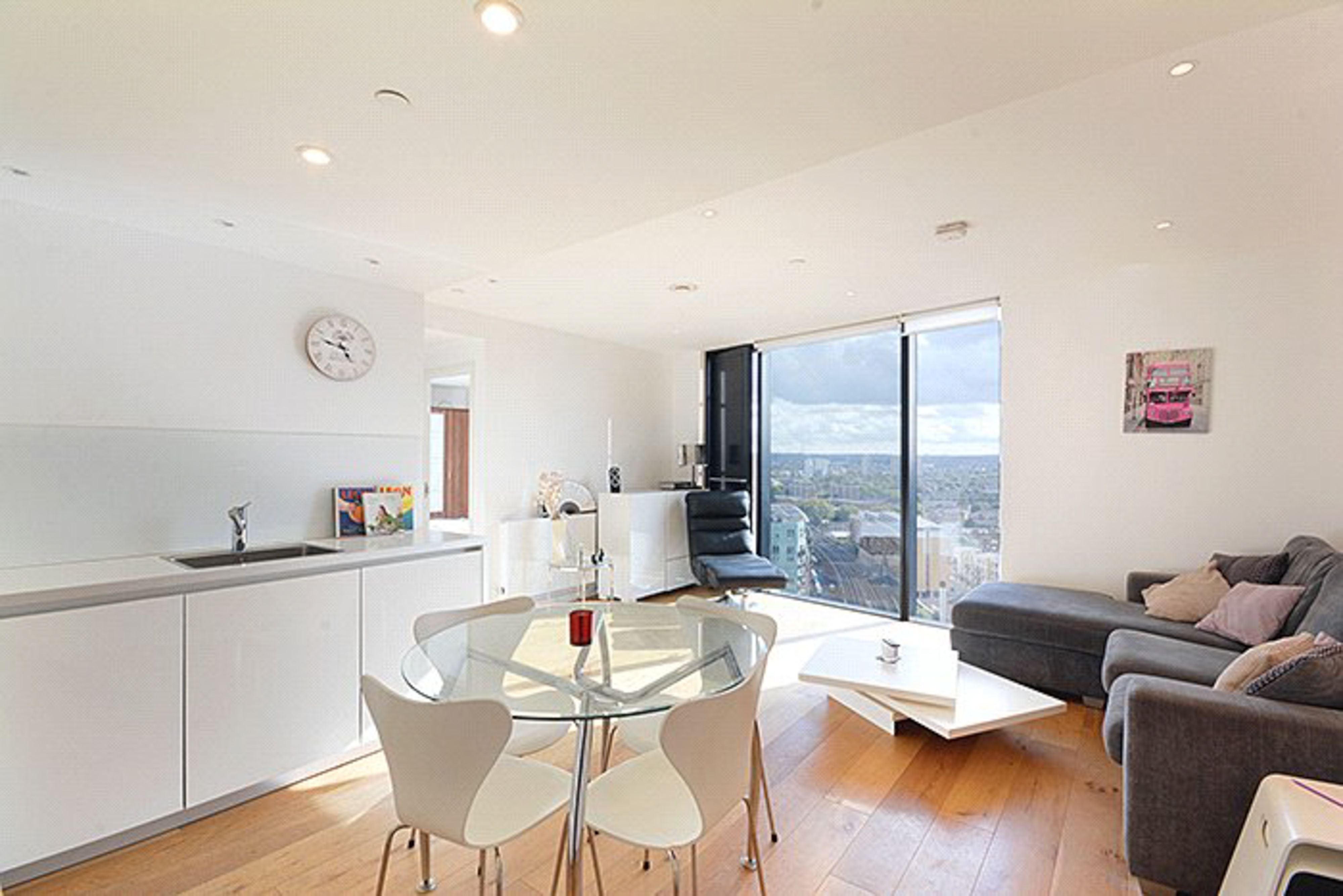 Flat Walworth Road in Greater London