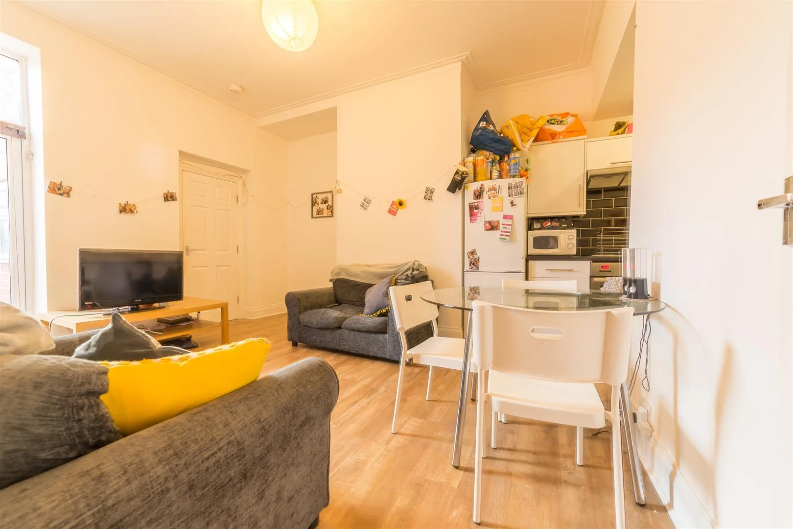 Flat Helmsley Road in Newcastle upon Tyne