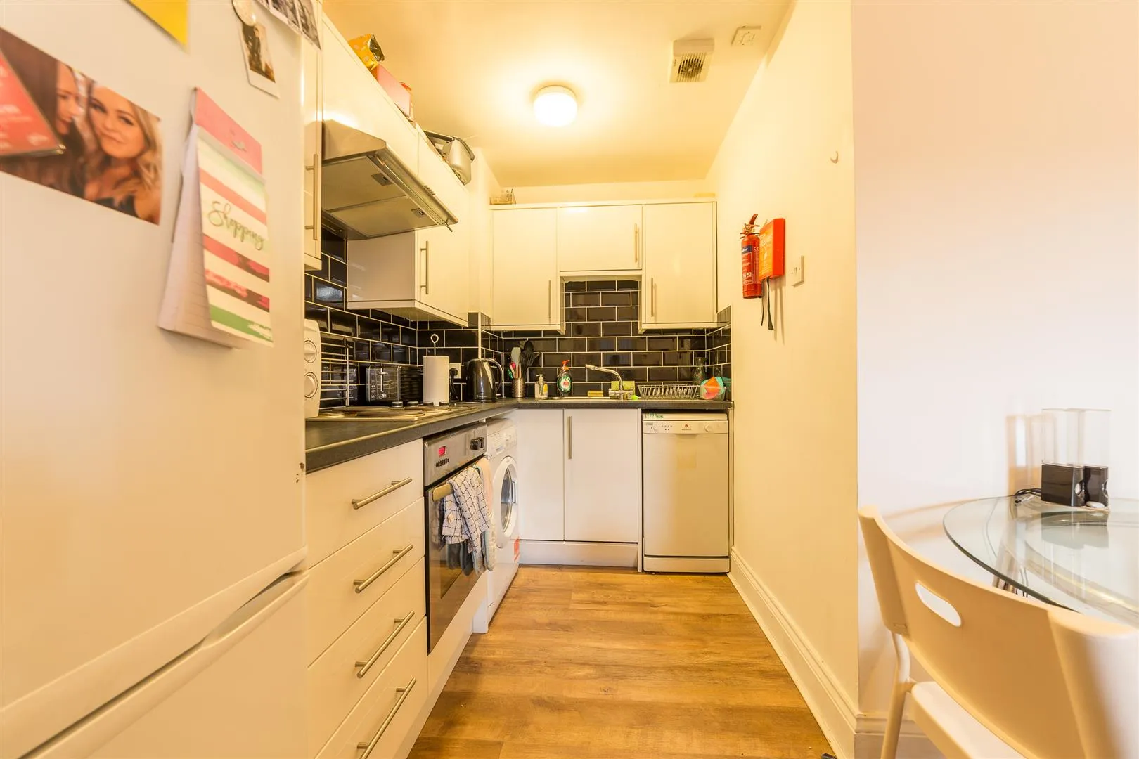 Flat Helmsley Road in Newcastle upon Tyne