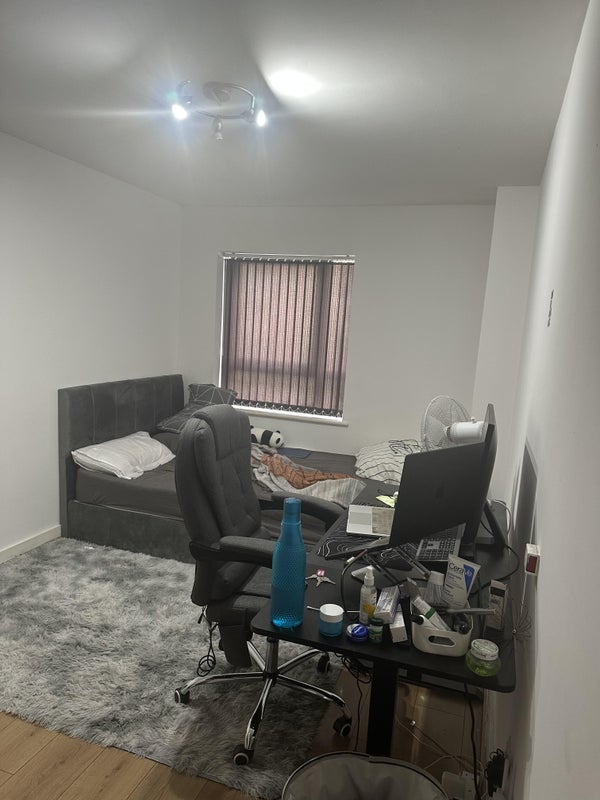 Room St. Mary Street in Salford