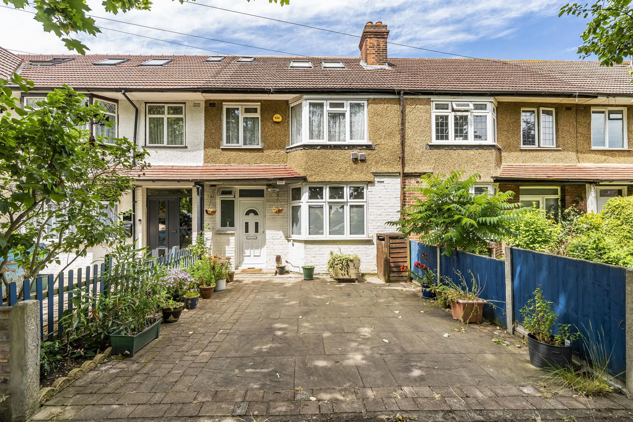 House Hall Road in Greater London