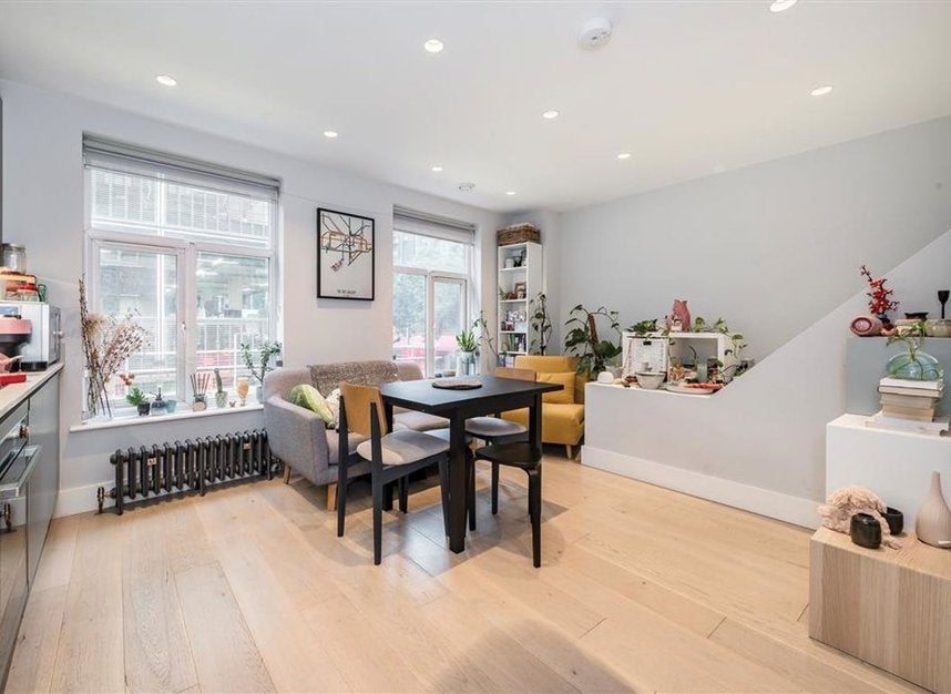 Flat Berwick Street in City of Westminster