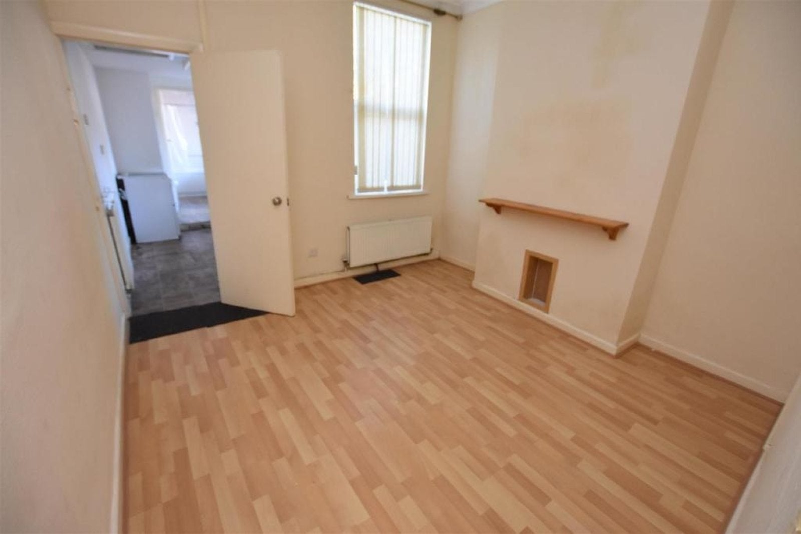 Room Gleave Road in Birmingham