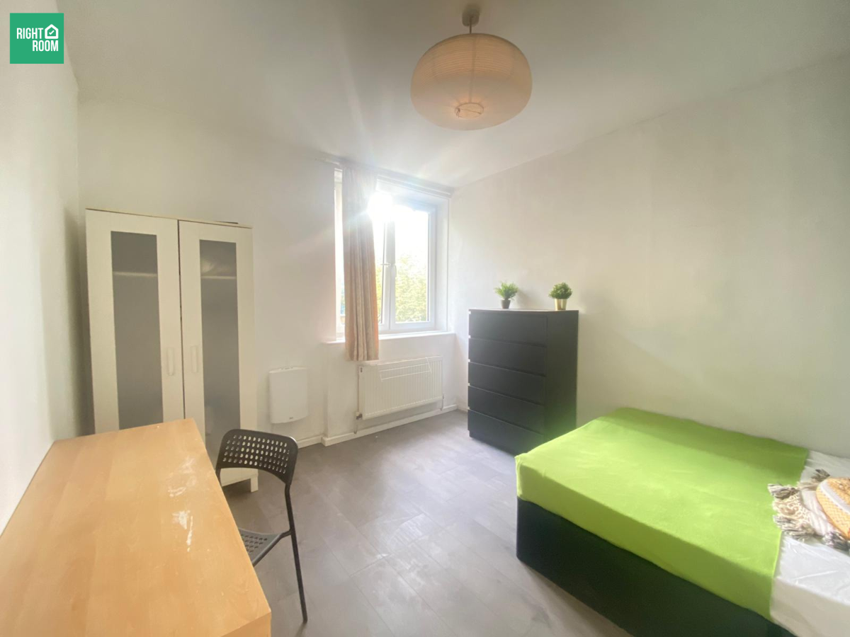 Flat Stanhope Street in Greater London