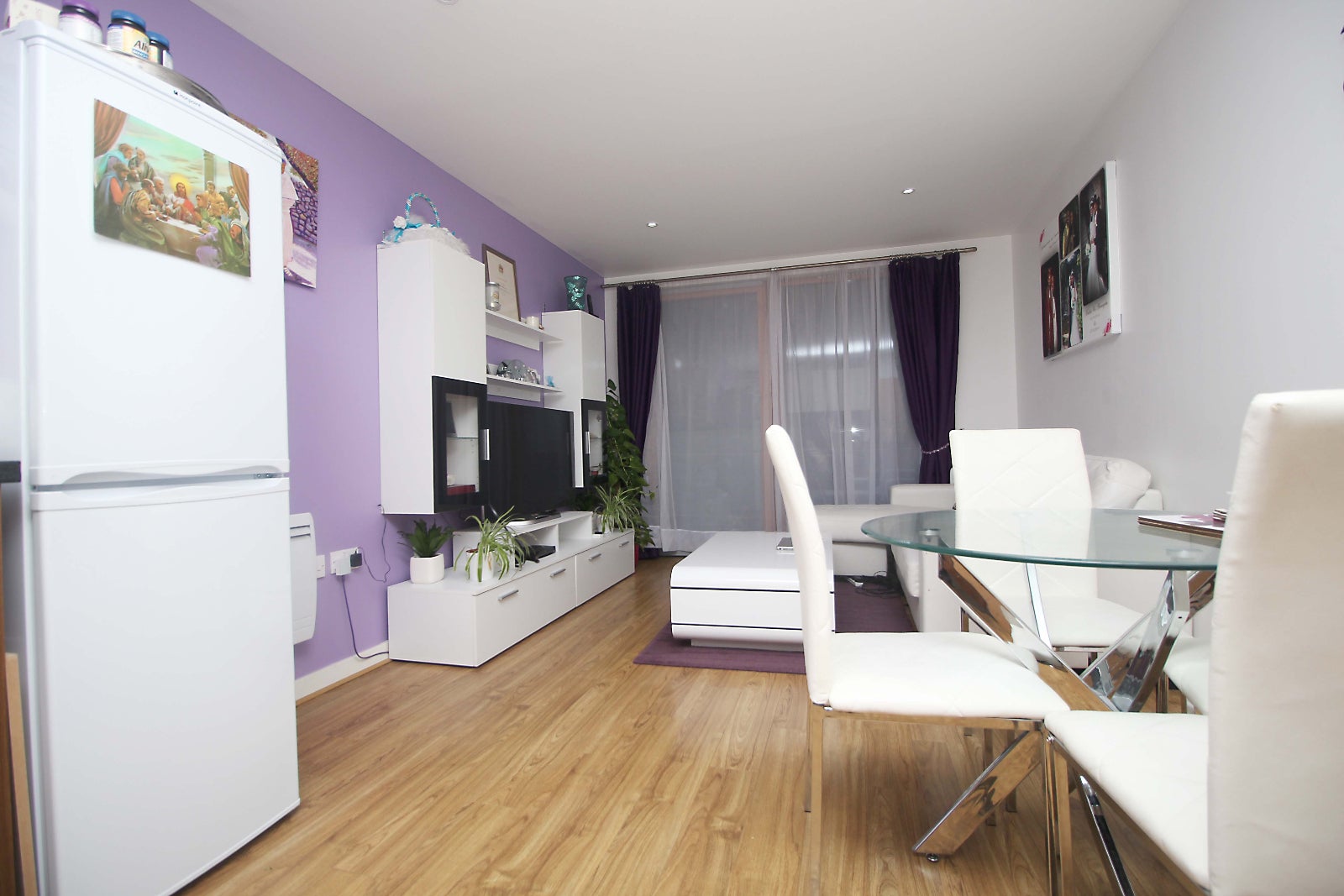 Flat Lavender Place in London
