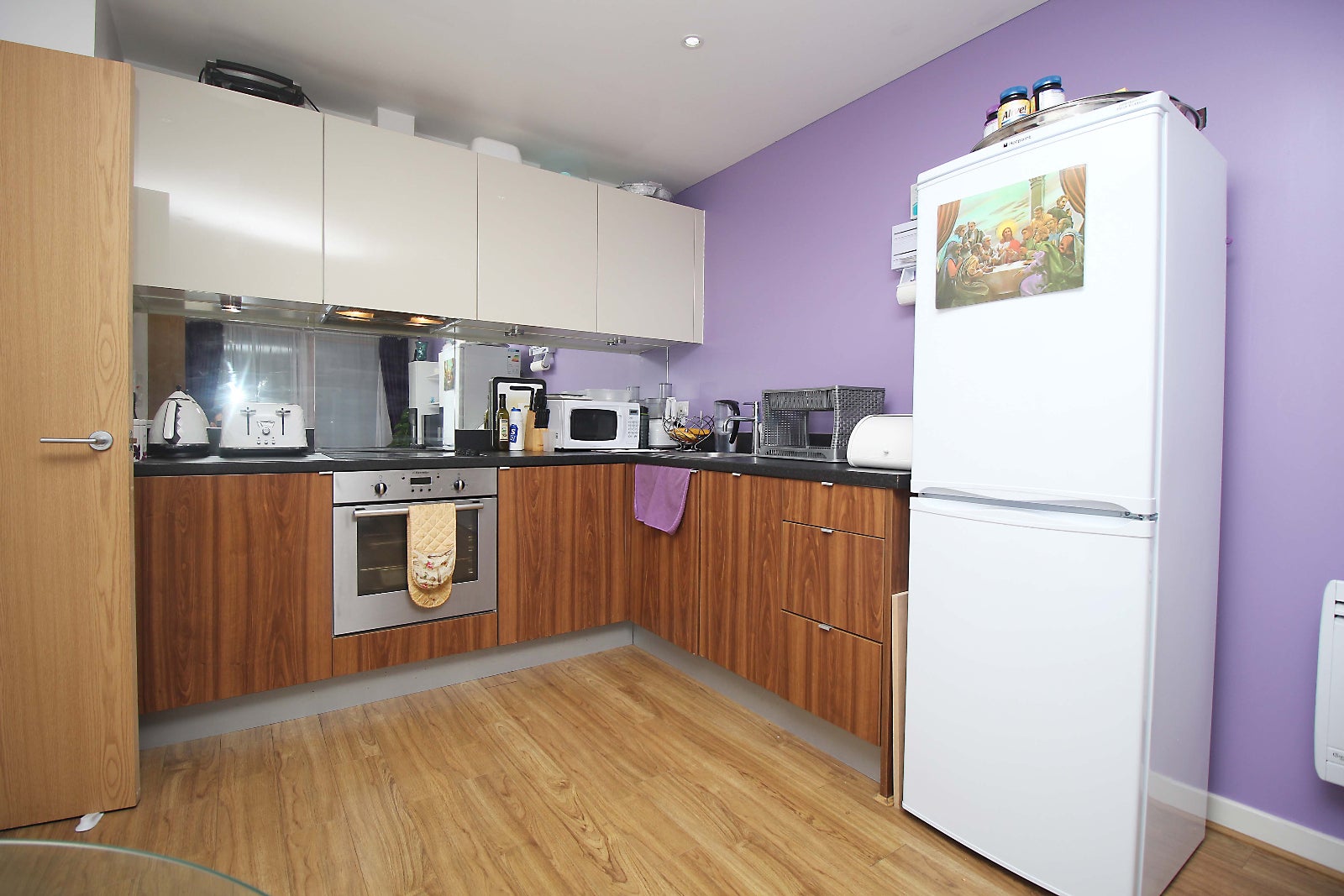 Flat Lavender Place in London