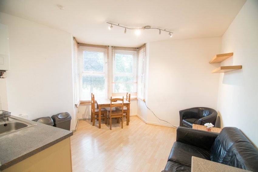 Flat Onslow Road in Sheffield