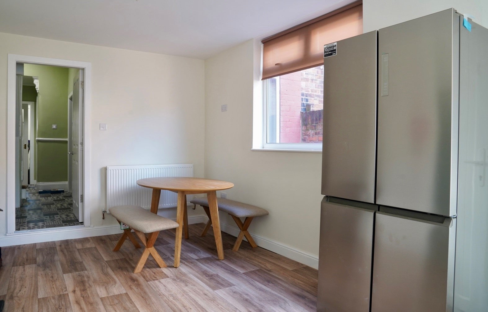 Room Queens Gate Street in Hull