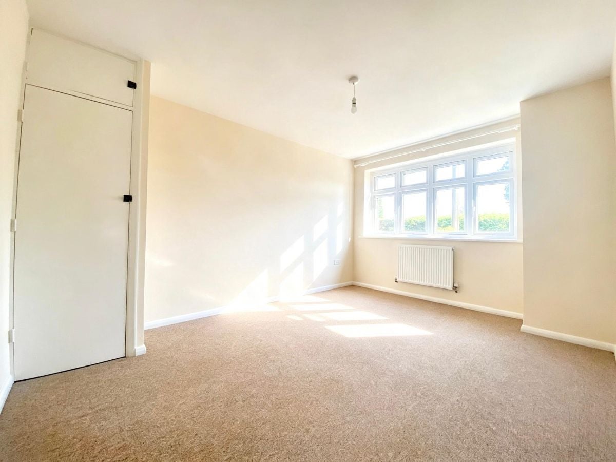 House Rossall Close in Greater London