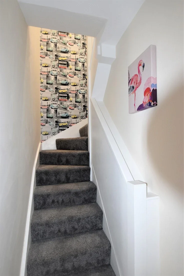 Flat Triangle West in Bristol