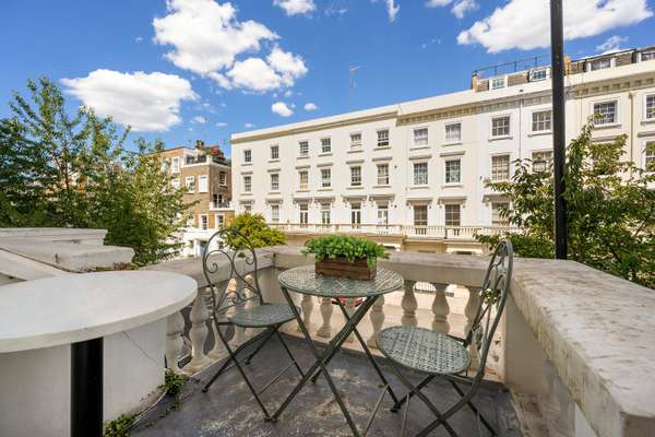 Flat Sutherland Street in City of Westminster