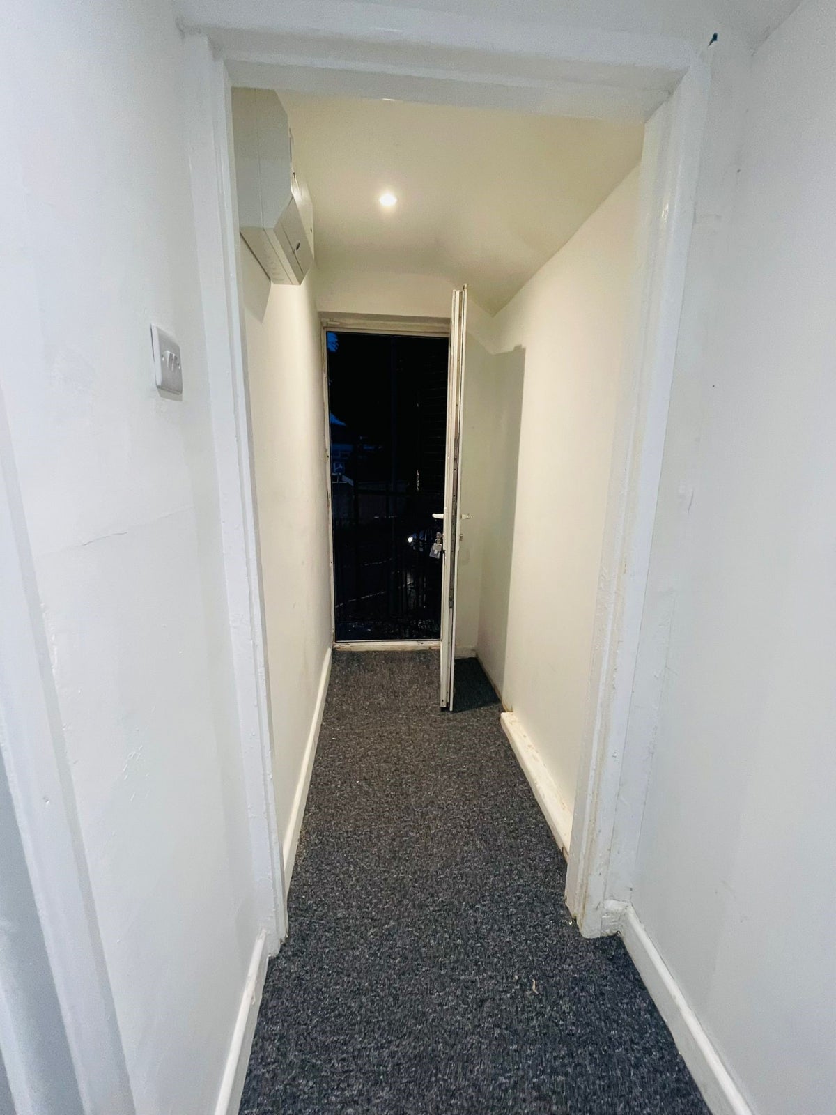 Flat Leagrave Road in Luton