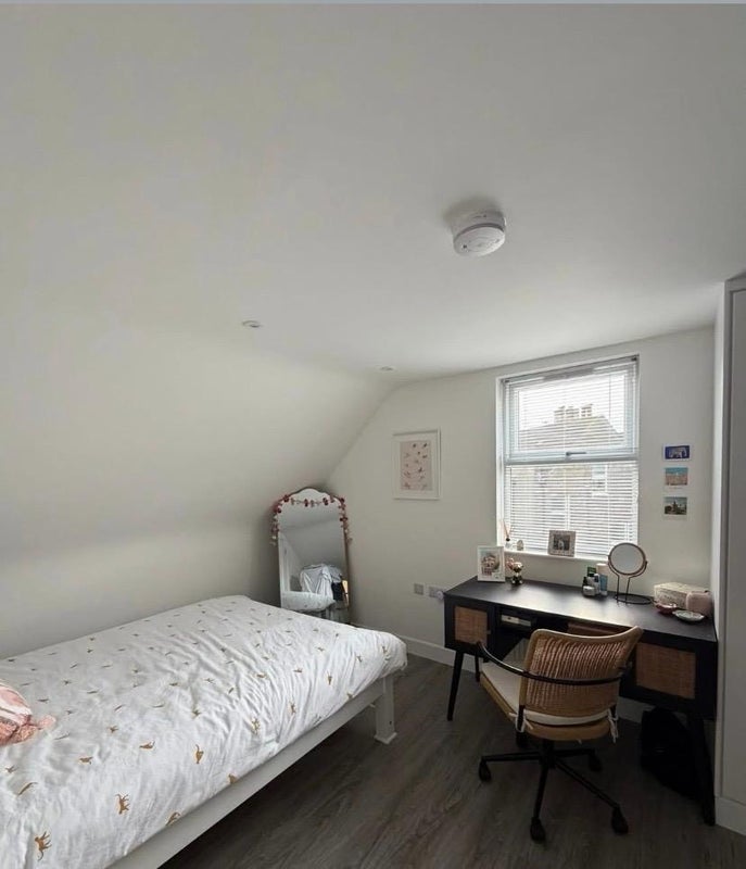 Room Balham High Road in Greater London