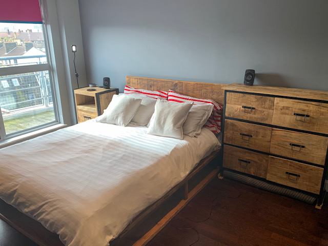 Room Blue Lion Place in Greater London