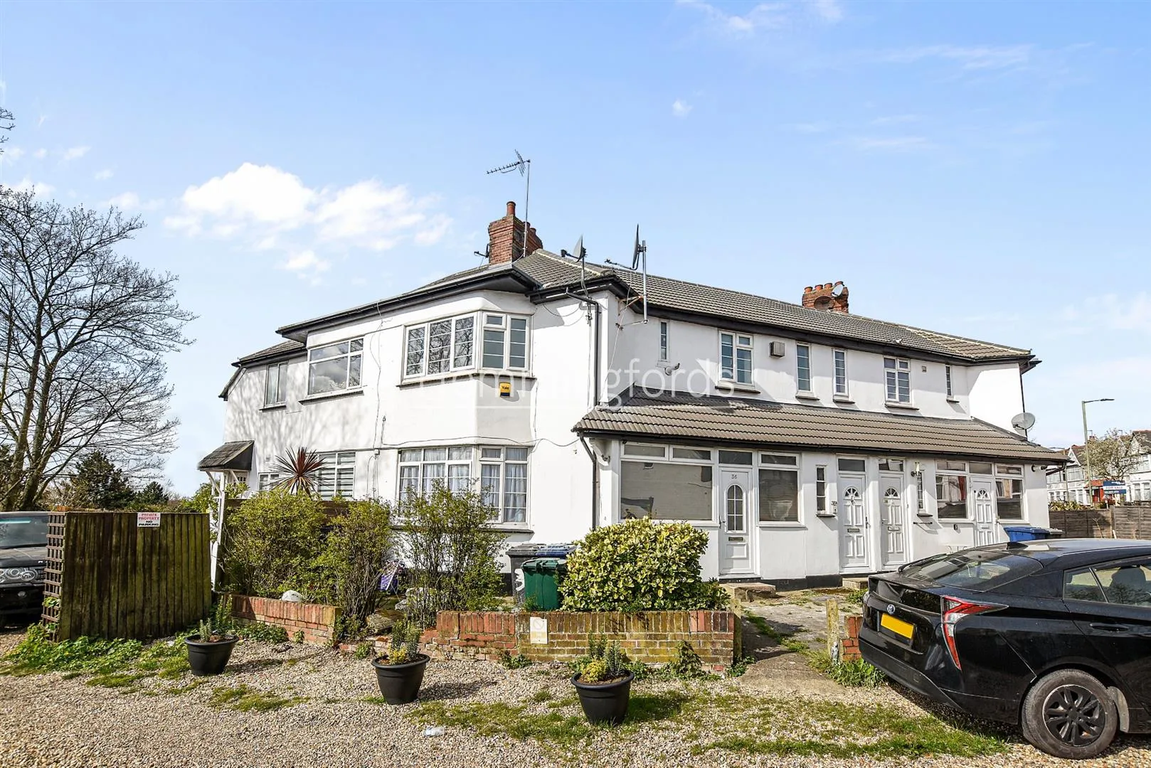 Flat Riverside in Greater London
