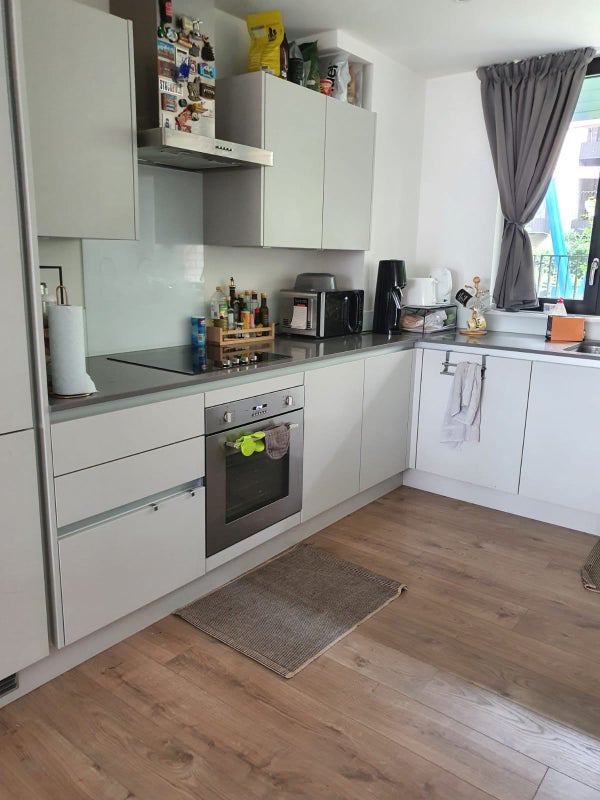 Flat Leyton Road in Greater London