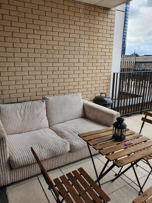Flat Leyton Road in Greater London
