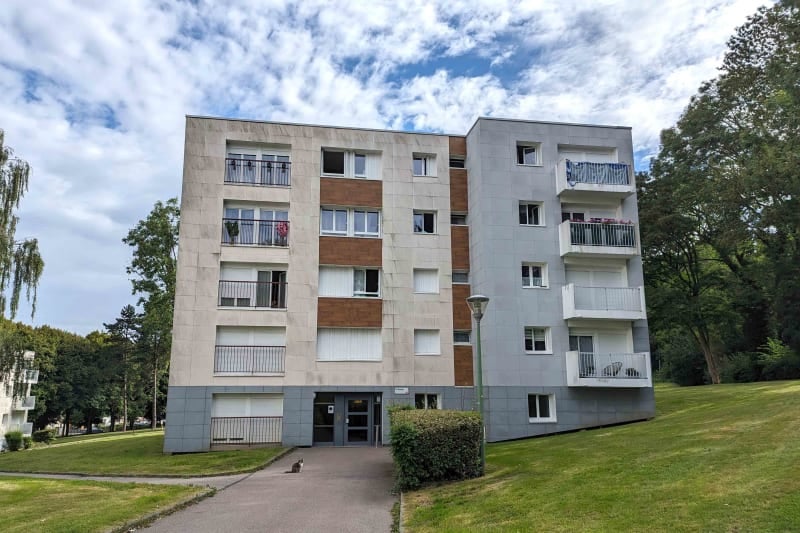 Flat Côte du Mont Réal in Montville