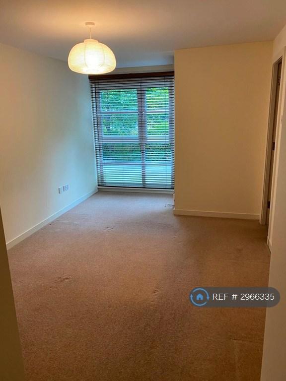 Flat Chesser Avenue in City of Edinburgh