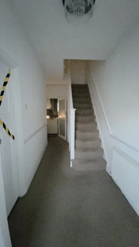Room Aldborough Road South in Greater London