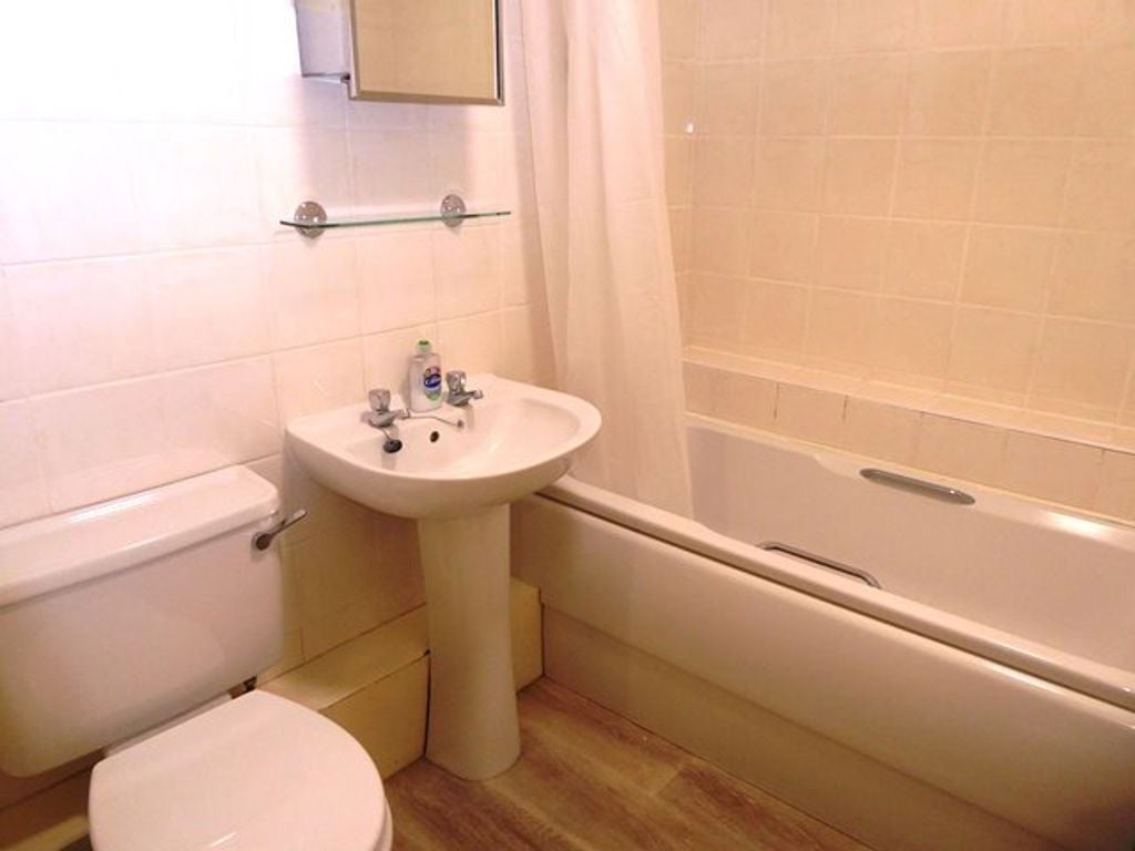 Flat Redshaw Avenue in Barrow-in-Furness