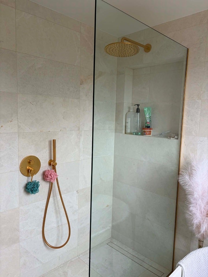 Room Victoria Avenue in Greater London