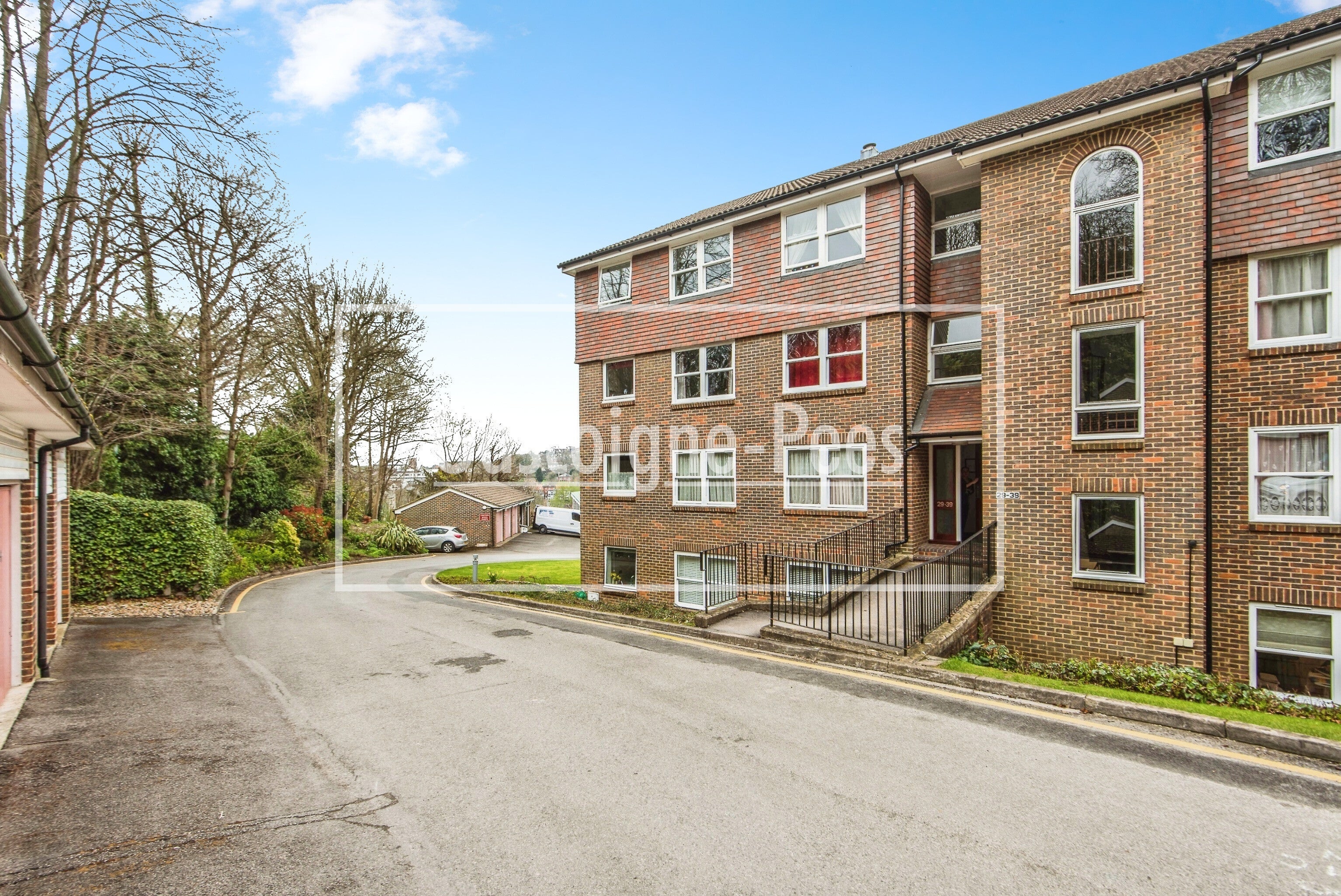 Flat Station View in Guildford