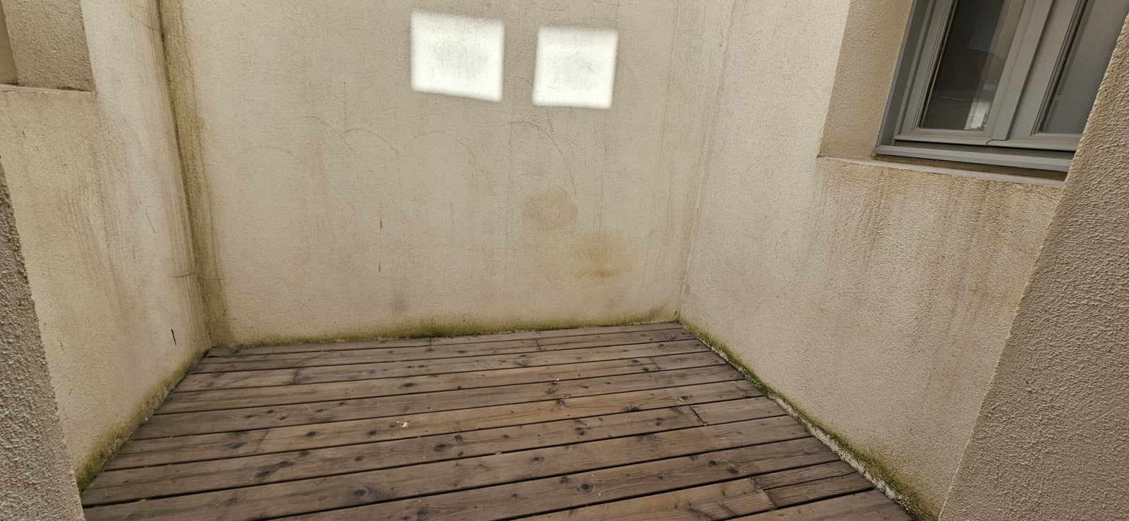 Appartement Avenue Feuchères à Nîmes