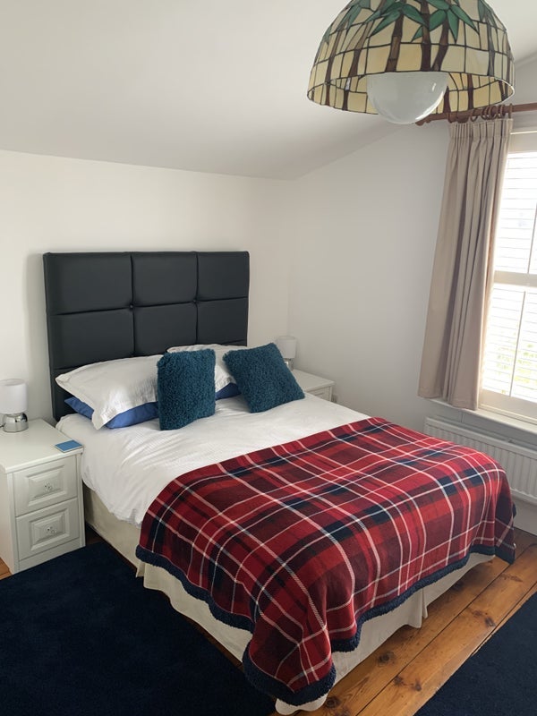 Room Rusthall Avenue in Greater London