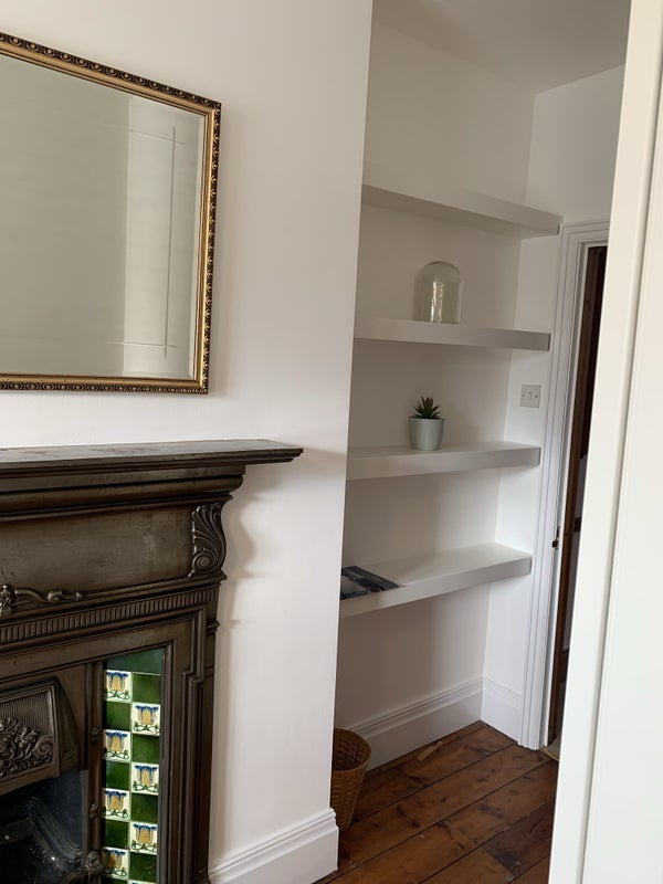 Room Rusthall Avenue in Greater London
