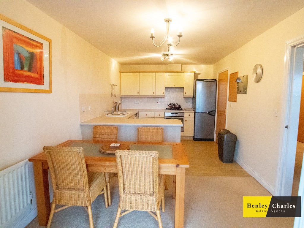 Flat Wyndley Close in Birmingham