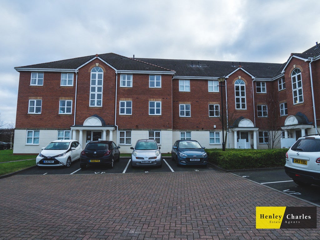 Flat Wyndley Close in Birmingham