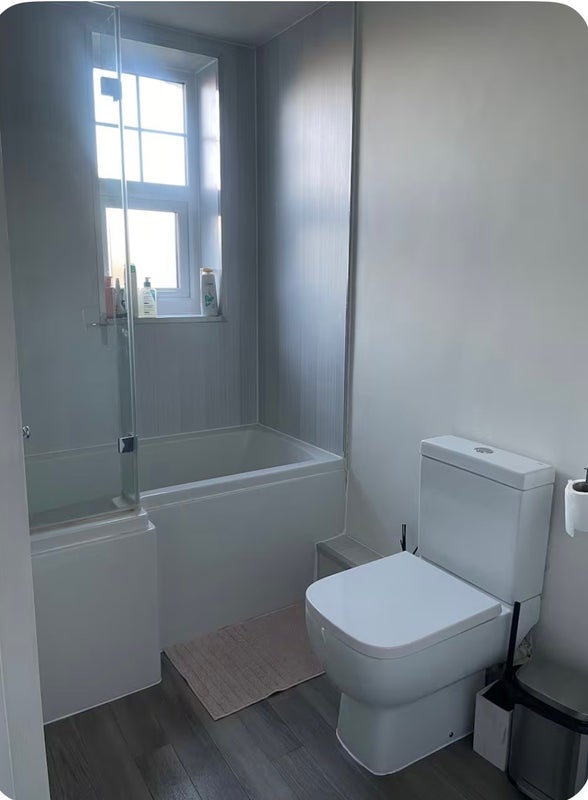 Room Edgware Road in City of Westminster