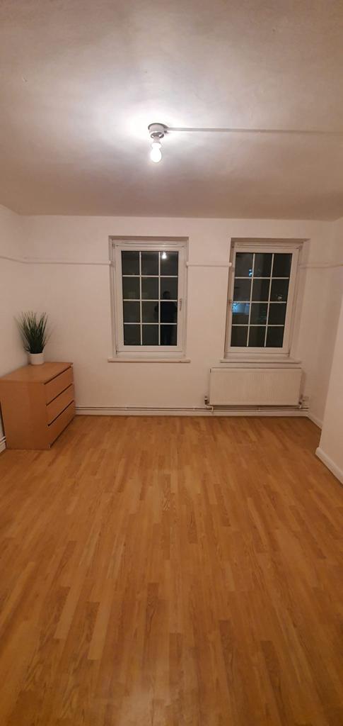 Room Roman Road in Greater London