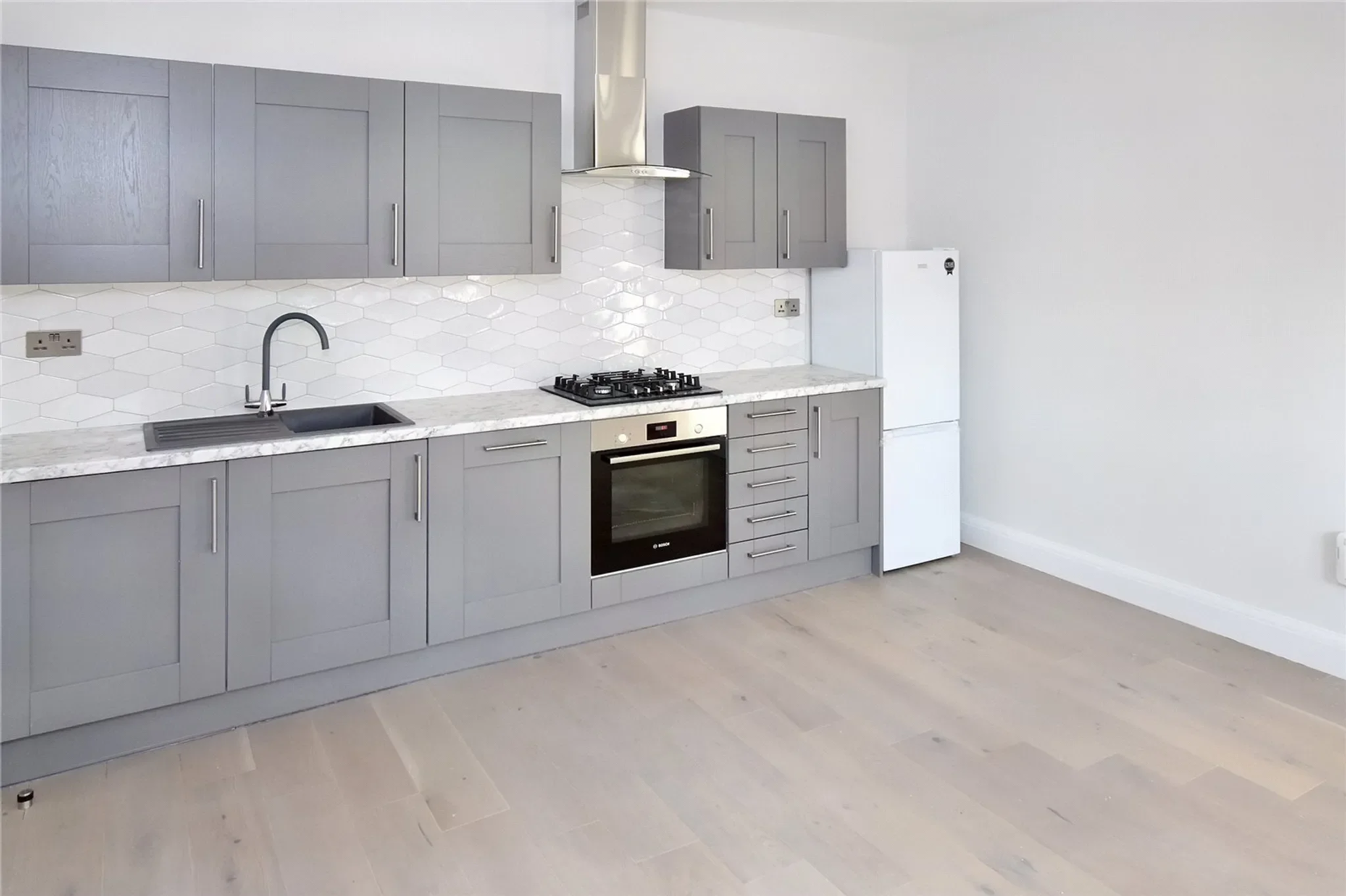 Flat Brookvale Court in Newbury